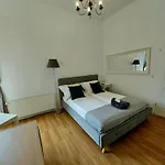 I Apartament