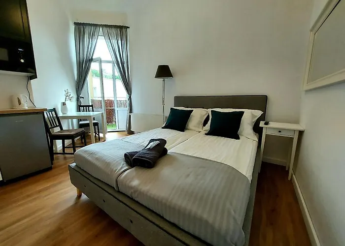 Apartamento I Na Deptaku *